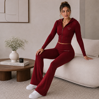 Conjunto Deportivo OEM ODM para Mujer, Color Vino Tinto, Algodón Acordonado, Manga Larga, Sudadera Corta con Cierre Completo, Cintura Alta, Corte Ajustado y Acampanado