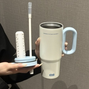 Tasse isolée en acier inoxydable 316 géante au design moderne Tasse à eau <span class=keywords><strong>de</strong></span> voiture <span class=keywords><strong>de</strong></span> grande capacité en paille pour les voyages Thermique chaude - Product Image 3