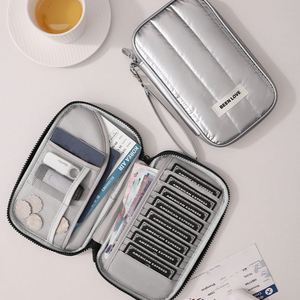 Bolsa de Pasaporte con Protección RFID Antirrobo, Organizador de Documentos de Viaje de Gran Capacidad, Tarjetero y Cartera para Viajes de Negocios - Product Image 3