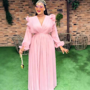 Gonna lunga in chiffon a pieghe con scollo a V e volant, modello A-line, che snellisce la figura, alla moda, per donna curvy, ideale per l'acquisto transfrontaliero - Product Image 2