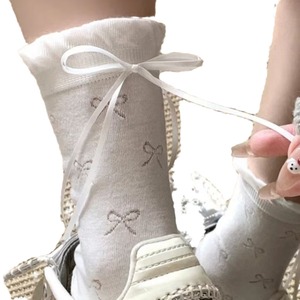 Chaussettes en dentelle pour femmes, mi-mollet, en coton, respirantes, absorbant la transpiration, blanches avec nœud en ruban, pour les jeunes, à porter en été - Product Image 4