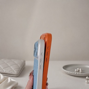 Leren telefoonhoesje, gewatteerd en schokbestendig voor iPhone - Product Image 6