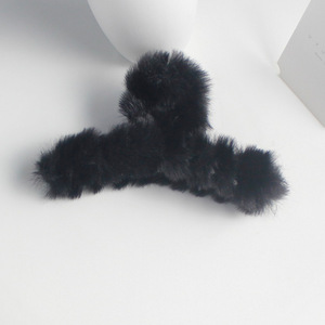 Grands accessoires <span class=keywords><strong>de</strong></span> cheveux élégants antidérapants, Barrettes d'hiver en peluche en fourrure <span class=keywords><strong>de</strong></span> <span class=keywords><strong>crabe</strong></span> pour femmes, pinces à cheveux, grandes pinces à cheveux - Product Image 4