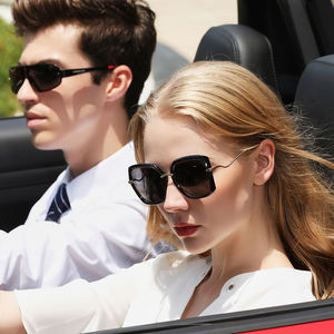 Lunettes <span class=keywords><strong>de</strong></span> soleil KINGSEVEN <span class=keywords><strong>de</strong></span> luxe, design UV400, pour hommes et femmes, verres polarisés dégradés, monture papillon en polycarbonate durable - Product Image 3