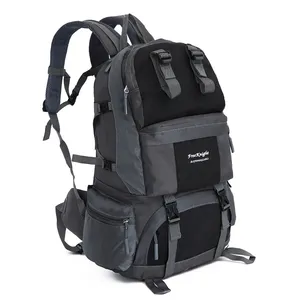 Muestra gratuita Mochila de senderismo/camping/viaje personalizada de 40L, impermeable y ligera, para hombres y mujeres - Product Image 4