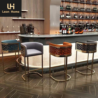 Chaise de bar haute de luxe en velours avec pieds en acier inoxydable, idéale pour cuisine et comptoir – Offre spéciale
