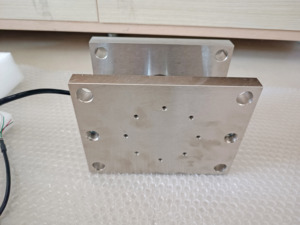 Capteur de force et de poids à compression et tension de 100, 200, 300 et 500 tonnes pour kits de montage de modules de pesage de réservoirs - Product Image 2