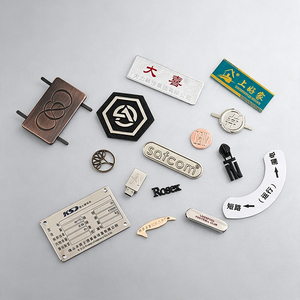 Étiquettes métalliques cousues pour vêtements de mode, accessoires de couture, avec logo, nom de marque, étiquettes métalliques personnalisées avec logo, étiquettes pour vêtements. - Product Image 3