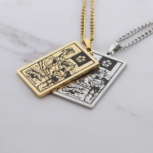 Collar de tarjeta de Tarot Retro Para hombre y mujer, cadena larga chapada en oro de alta calidad, collares con colgante de joyería no empañada, Unisex - Product Image 4
