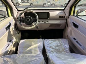 Auto Eléctrico Nuevo de Alta Calidad, 4 Ruedas, Automático, Volante a la Izquierda, con Cámara Trasera para Adultos - Product Image 3