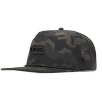 Casquette de golf et de baseball imperméable à 5 panneaux avec patch en cuir et caoutchouc découpé au laser et perforé, avec cordon