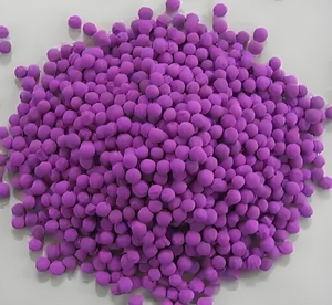 <span class=keywords><strong>Permanganato</strong></span> <span class=keywords><strong>di</strong></span> Potassio Attivato Viola KMnO4 su Allumina in Vendita - Product Image 1