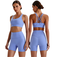 Ensemble de sport 2 pièces pour femme avec logo personnalisé, soutien-gorge de sport croisé et short cycliste taille haute sans couture avant, idéal pour le yoga et la gym
