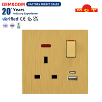 Prise murale OEM personnalisée à installation facile avec interrupteur 13A et ports de charge rapide USB-A Type-C – Vente en gros