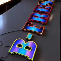Letrero LED 3D de Acrílico con Iluminación Frontal Personalizado, con Tiras LED RGB para Publicidad Comercial y Uso en Exteriores