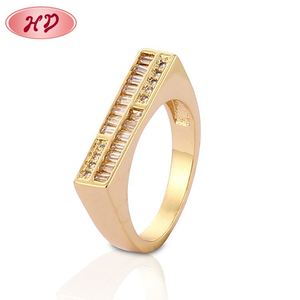 Anillo de Boda de Oro 18K con Zirconia en Racimo para Mujer, Elegante y Moderno, con Forma Religiosa, Ajustable, de Aleación de Cobre con Baño de Piedras Preciosas - Product Image 2