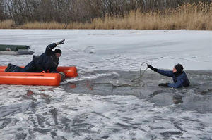 Tandu Penyelamat Tiup PVC DWF Tahan Lama, Amfibi untuk Permukaan Es & Penyelamatan Darurat di <span class=keywords><strong>Air</strong></span> - Product Image 4