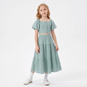 Completo Estivo per Bambina Verde Menta in Cotone Stropicciato, Top Corto con Maniche a Sbuffo e Scollo Quadrato, Gonna Lunga a Strati, <span class=keywords><strong>Età</strong></span> 2-10 Anni - Product Image 1