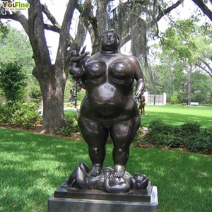 Célèbre grande taille Bronze grosse femme tenir bébé étape sur la statue de l'homme - Product Image 5