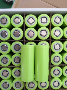Güçlü küçük el feneri için yüksek kapasiteli 3.6V şarj edilebilir <span class=keywords><strong>5000mah</strong></span> Li Ion pil 26650 silindirik NMC - Product Image 5