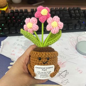 MOQ bajo, directo de fábrica, cara divertida transfronteriza, muñecas de ganchillo de patata, energía positiva, maceta tejida, adornos, tarjetas de regalo - Product Image 6