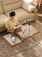 Table basse minimaliste de style Bauhaus-chinois du milieu du siècle, avec structure en acier inoxydable et plateau en verre, pour petits salons, sans assemblage