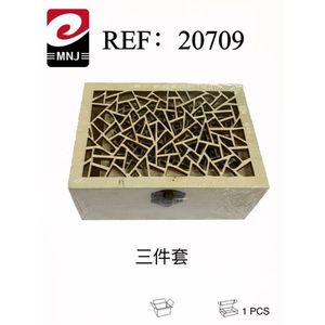 Set di tre scatole in legno decorative con design a reticolo geometrico per la decorazione della casa - Product Image 1