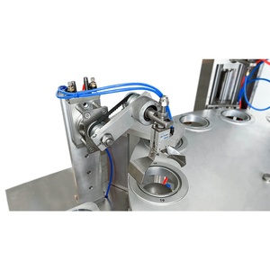 Machine de remplissage et d'emballage rotative à grande vitesse pour poudre d'épices (poivre, cumin, curry, sel) en pots et bouteilles, idéale pour les petites entreprises - Product Image 3