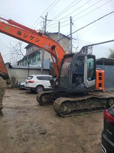 Excavadora usada Hitachi ZX135US 13,5 toneladas Excavadora hidráulica de orugas de segunda mano con componentes de núcleo originales de alta calidad - Product Image 3