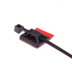 Attaches de câble extérieures protégées contre les UV noires Clips de fil auto-adhésifs solides Attaches de fil collantes <span class=keywords><strong>Guide</strong></span> de câble de base d'ancrage carré - Product Image 5