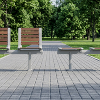 Banc d'extérieur 4 places toutes saisons avec lattes imitation bois et structure en métal blanc – Sièges publics pour parcs, gares et écoles