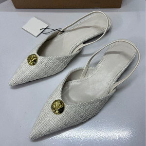 Escarpins à talon aiguille bas et bout pointu de style français pour femme - Sandales et escarpins à bout fermé et décolleté pour le printemps - Product Image 3