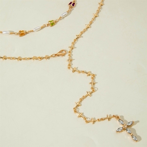 Un accessorio europeo-americano elegante e semplice, una collana a Y multistrato <span class=keywords><strong>con</strong></span> una croce completa e gemma geometrica - Product Image 3