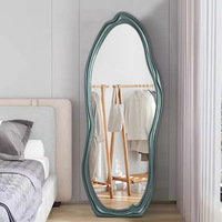 Ganzkörper-Wandspiegel Gold Wellig Organisch Unregelmäßig Modern Glamourös für Schlafzimmer Wohnzimmer Eingangsbereich Heim-Dekor Großhandel