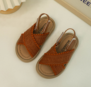 Sandales à la mode pour filles, nouveau style d'été, chaussures de princesse tissées à semelle souple, antidérapantes, chaussures de plage aérées - Product Image 4