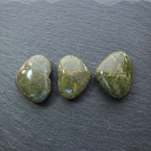 Natural Heart Shaped Polished Green Grass Jasper Crystal <b>Stone</b> Healing Gemstone <b>for</b> Love Anxiety Relief - Product Image 1
