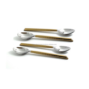 Juego de cucharas de té de latón dorado brillante, con mango hecho a mano de piña con diseño en relieve, estilo occidental - Product Image 4