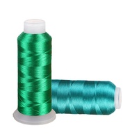 Meilleure qualité 120d2 couleurs bobine Polyester soie broderie fil à coudre