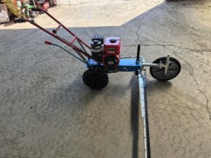 Tondeuse à gazon autopropulsée, idéale pour la récolte du foin et le débroussaillage des arbustes sur les exploitations agricoles familiales - Product Image 5