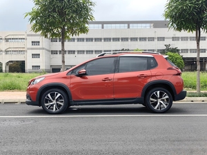 <span class=keywords><strong>Peugeot</strong></span> <span class=keywords><strong>2008</strong></span> 1.6L <span class=keywords><strong>Automatique</strong></span> 2018, Volant à Gauche, Toit Ouvrant, Voiture d'Occasion, <span class=keywords><strong>Essence</strong></span>, Exportation vers le Maroc - Product Image 4