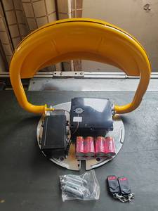 Serrure de roue automatique en acier Barrière de stationnement Télécommande Carport Serrure de stationnement de voiture Alimentée par <span class=keywords><strong>batterie</strong></span> pour parking de voiture - Product Image 3