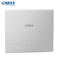 Boîte de distribution intelligente CNFLY ignifuge 9W 12W 16W 24W 32 voies avec base métallique et panneau en plastique pour disjoncteurs domestiques
