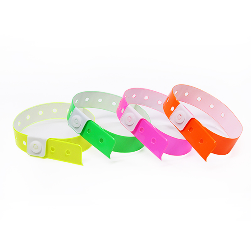 Skin-friendly Waterproof Entrance Ticket Disposable Vinyl Id Bracelet PVC Events ID Wristband Plastic Wristband With Custom