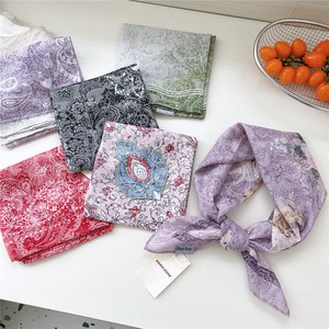 Petit foulard carré respirant 65x65cm pour <span class=keywords><strong>femme</strong></span>, léger, printemps-été, écharpe de cou, tour de cou toutes saisons, foulard étudiant - Product Image 1