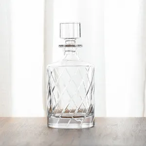 Decanter per whisky intagliato a mano unico fatto a mano con sculture di fiori squisiti