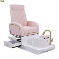 Eleganter Pediküre-Stuhl mit Goldenem Rahmen, Hoher Rückenlehne und Komfortabler Delfin-Form sowie Sprudelbad