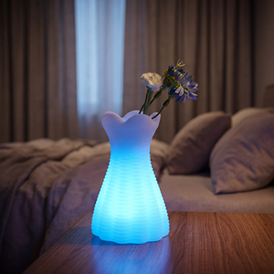 Vase de Noël à LED, pot de fleurs à sept couleurs avec télécommande, indice de protection IP54, batterie au lithium pour aménagement intérieur/extérieur - Product Image 1