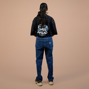 Jeans Paola Taj de Corte Ajustado para Mujer, Estilo Clásico de Pierna Recta, Cintura Alta, al Mejor Precio - Product Image 4