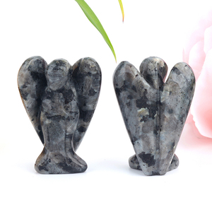 Pierre de cristal naturelle sculptée en forme d'ange pour la décoration de la maison - Product Image 2