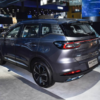 Véhicule hybride chinois futuriste de marque Chery Tiggo 7 PLUS PHEV, SUV compact avec un grand espace de chargement de 1500L pour une utilisation familiale, en stock
